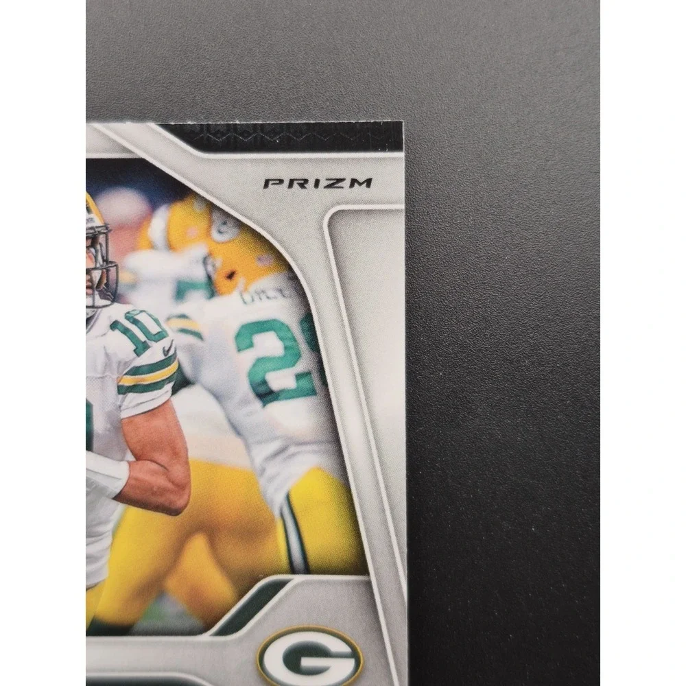 2024 Panini‎ Prizm Jordan Love #101 Purple Pulsar Prizm Green Bay Packers